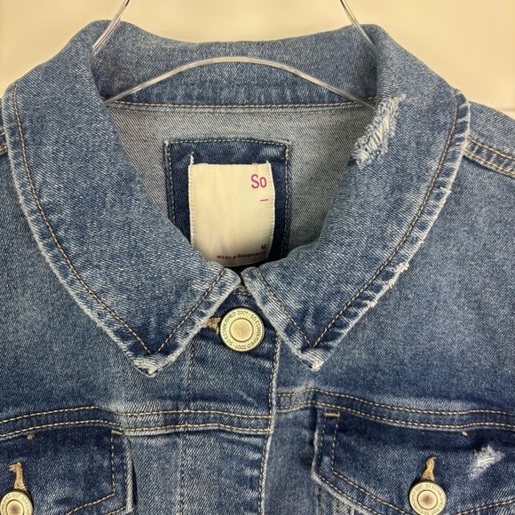 SO Jean Jacket Size Medium - Picture 3 of 10